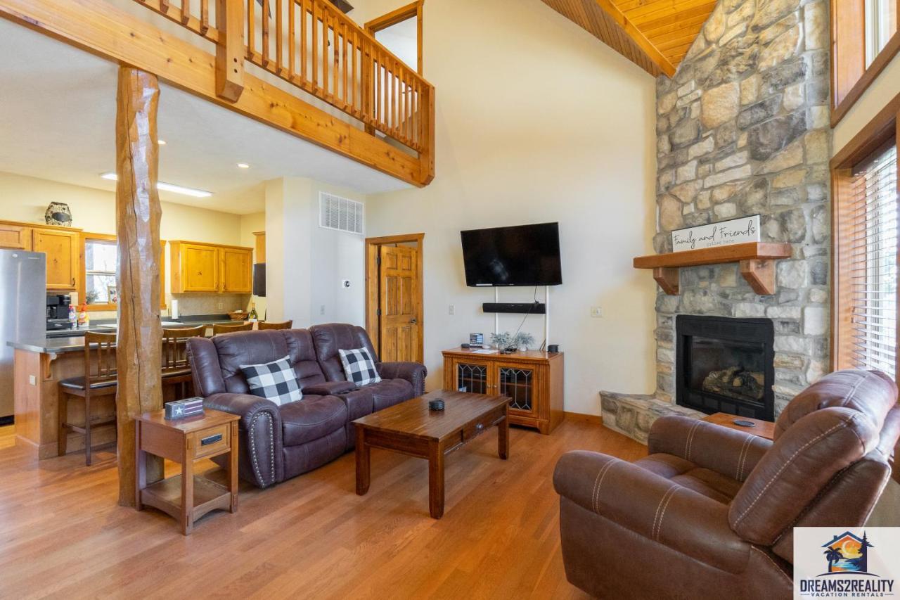 Forest Heights Lodge - 6Br - Pool Table - Near Silver Dollar City - Free Tickets Included แบรนสัน ภายนอก รูปภาพ