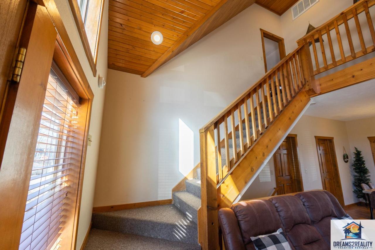 Forest Heights Lodge - 6Br - Pool Table - Near Silver Dollar City - Free Tickets Included แบรนสัน ภายนอก รูปภาพ