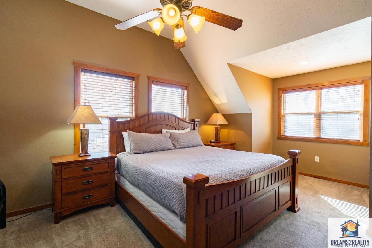 Forest Heights Lodge - 6Br - Pool Table - Near Silver Dollar City - Free Tickets Included แบรนสัน ภายนอก รูปภาพ