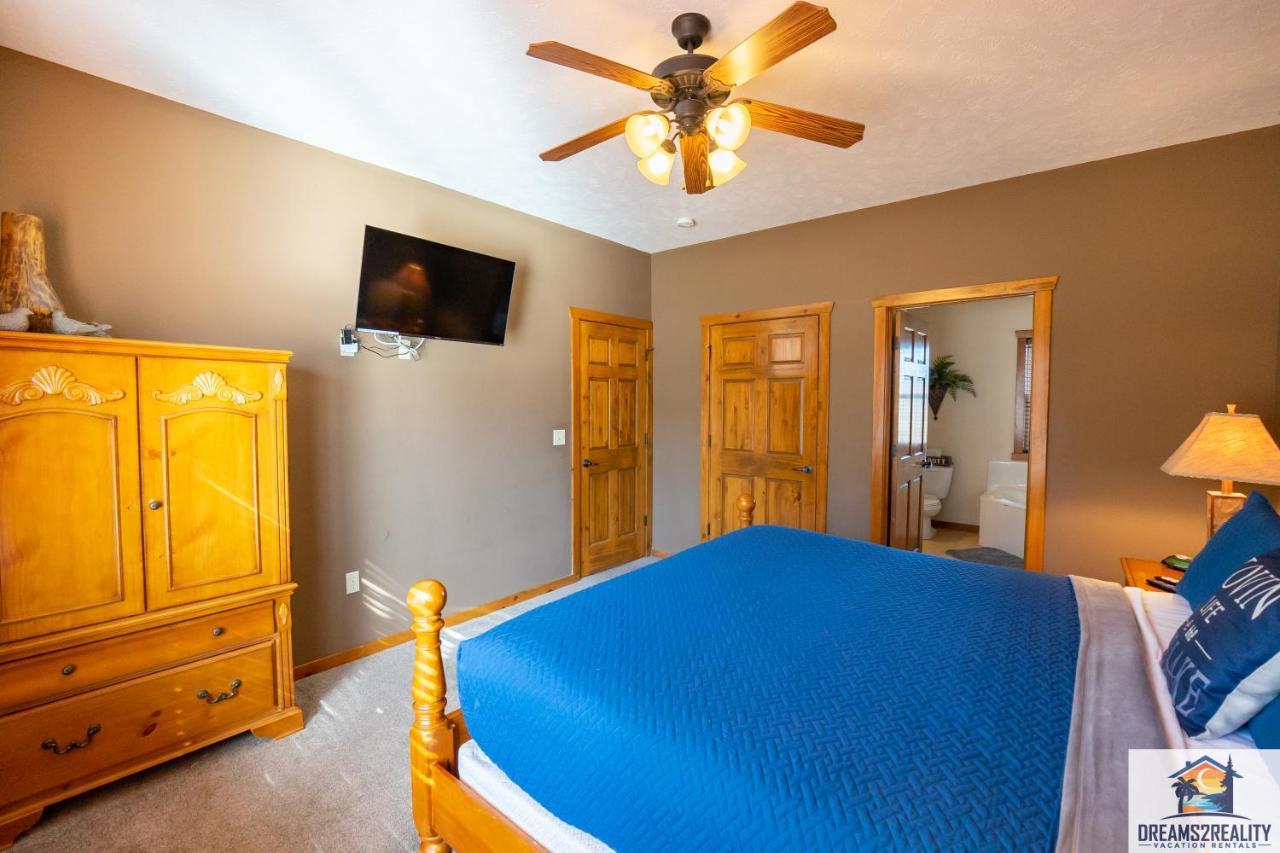 Forest Heights Lodge - 6Br - Pool Table - Near Silver Dollar City - Free Tickets Included แบรนสัน ภายนอก รูปภาพ