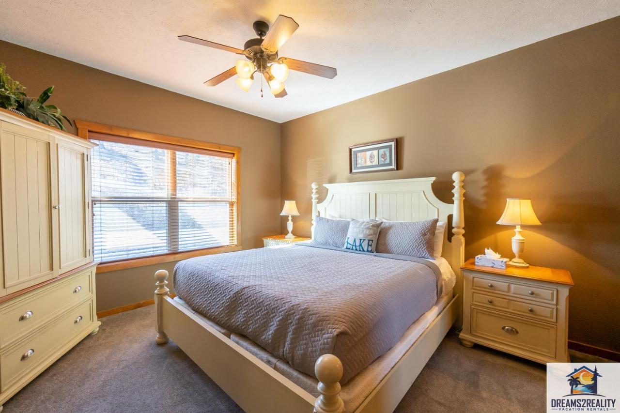 Forest Heights Lodge - 6Br - Pool Table - Near Silver Dollar City - Free Tickets Included แบรนสัน ภายนอก รูปภาพ